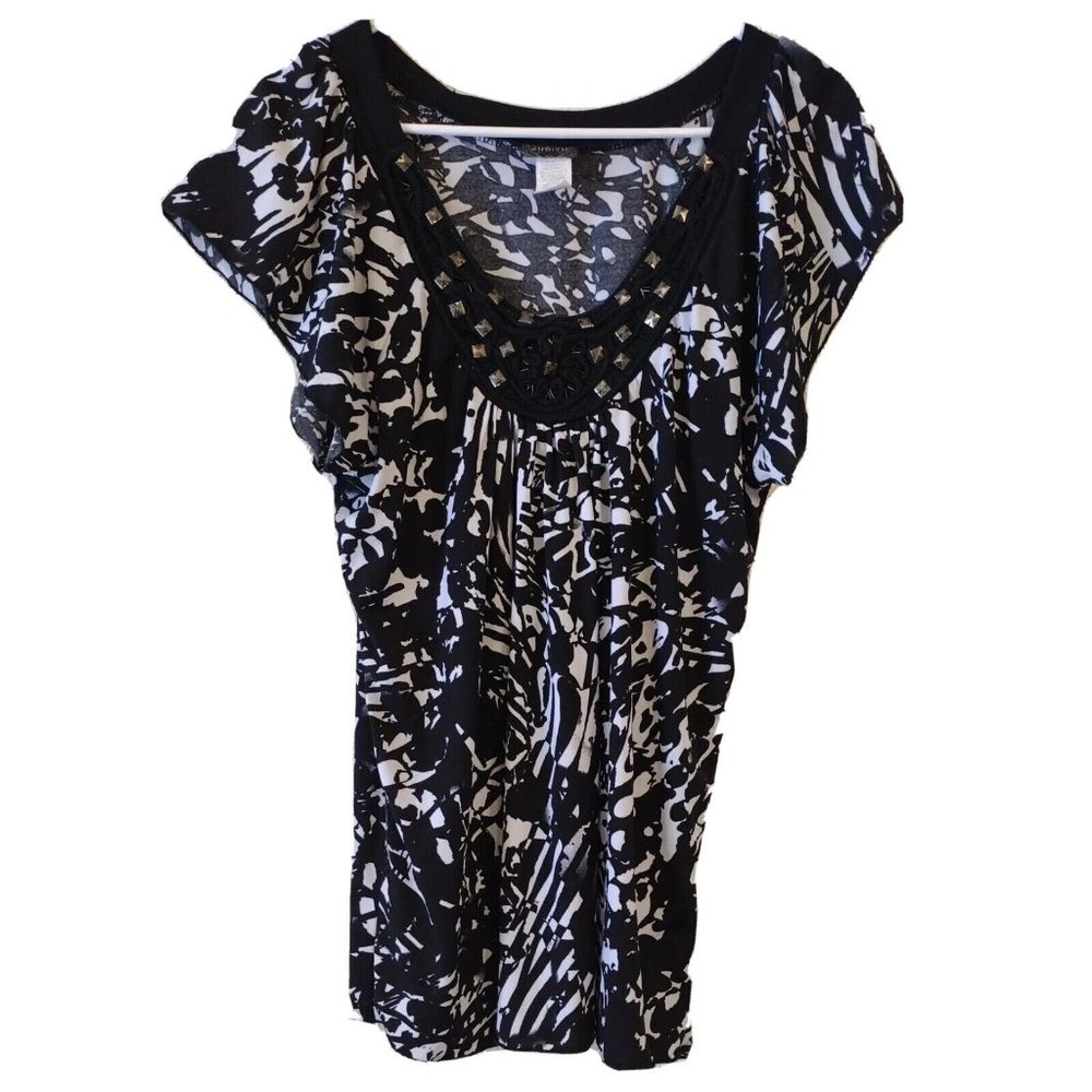 Judith Top 1x Vintage Short Sleeve Embellished Neckline